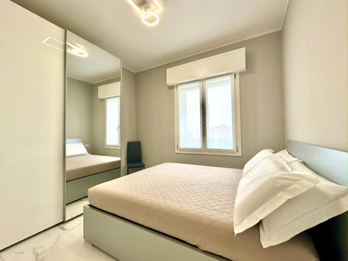 Donnino Apartments Fidenza Luaran gambar