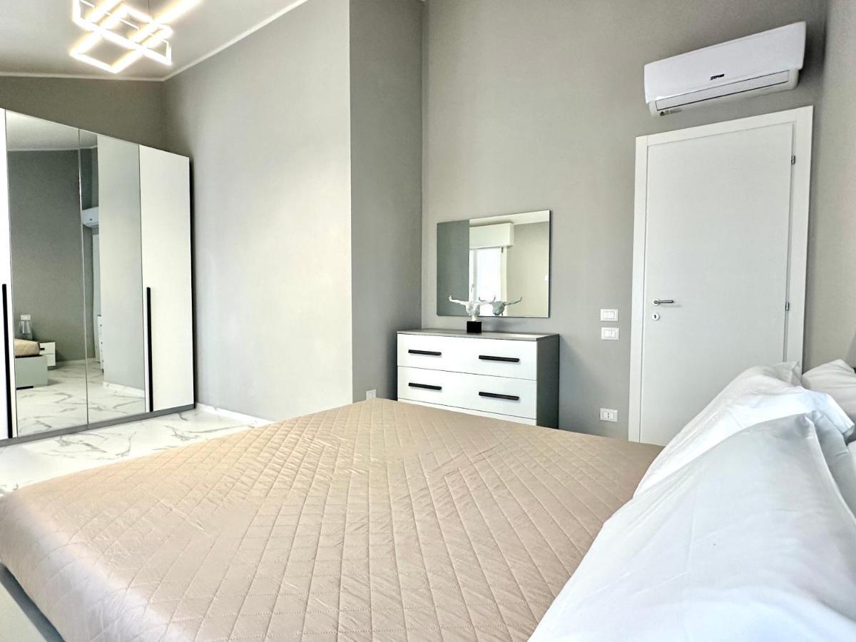Donnino Apartments Fidenza Luaran gambar