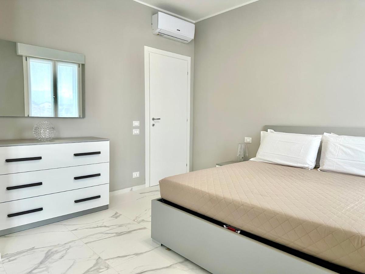Donnino Apartments Fidenza Luaran gambar