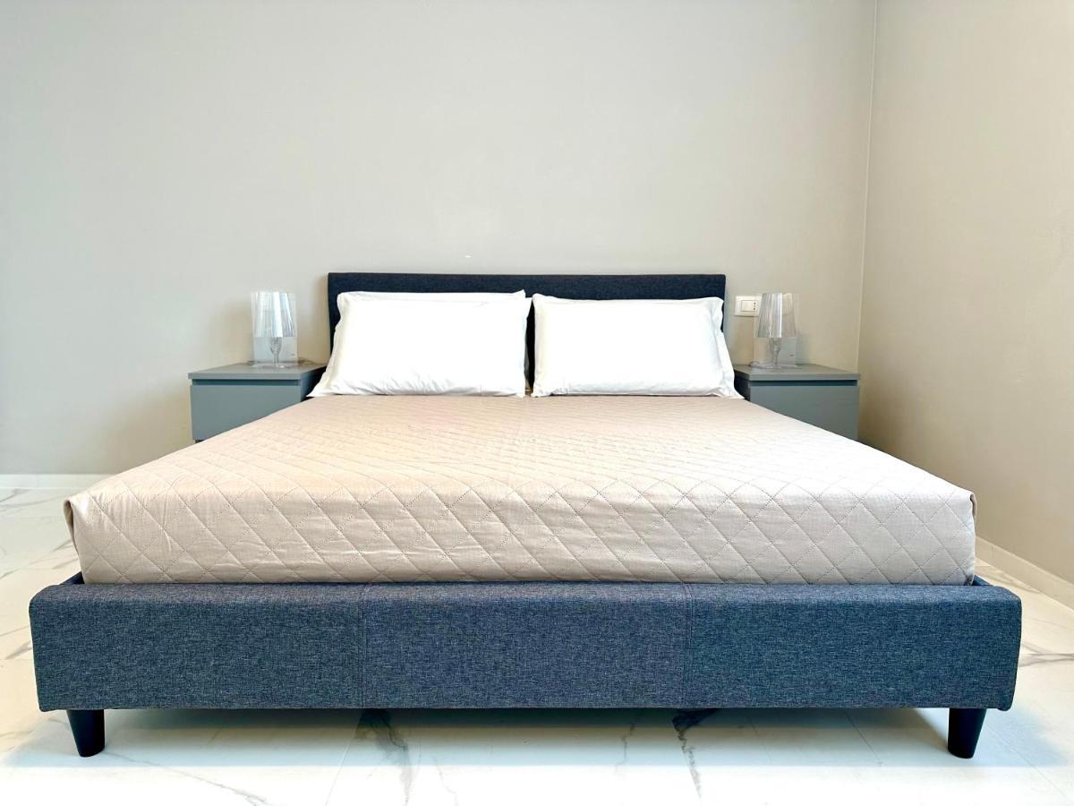 Donnino Apartments Fidenza Luaran gambar